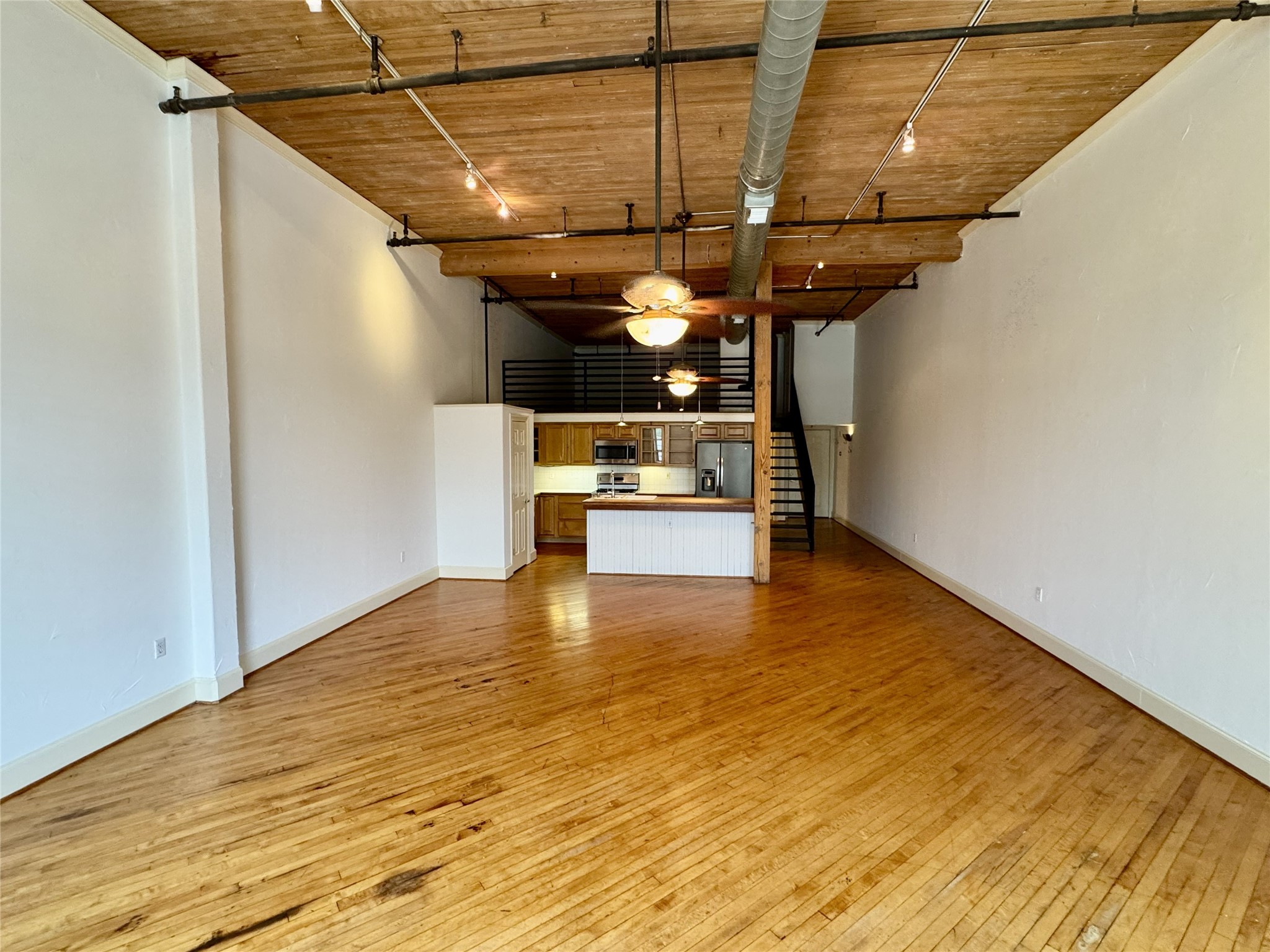 3026 Commerce Dallas TX 75226