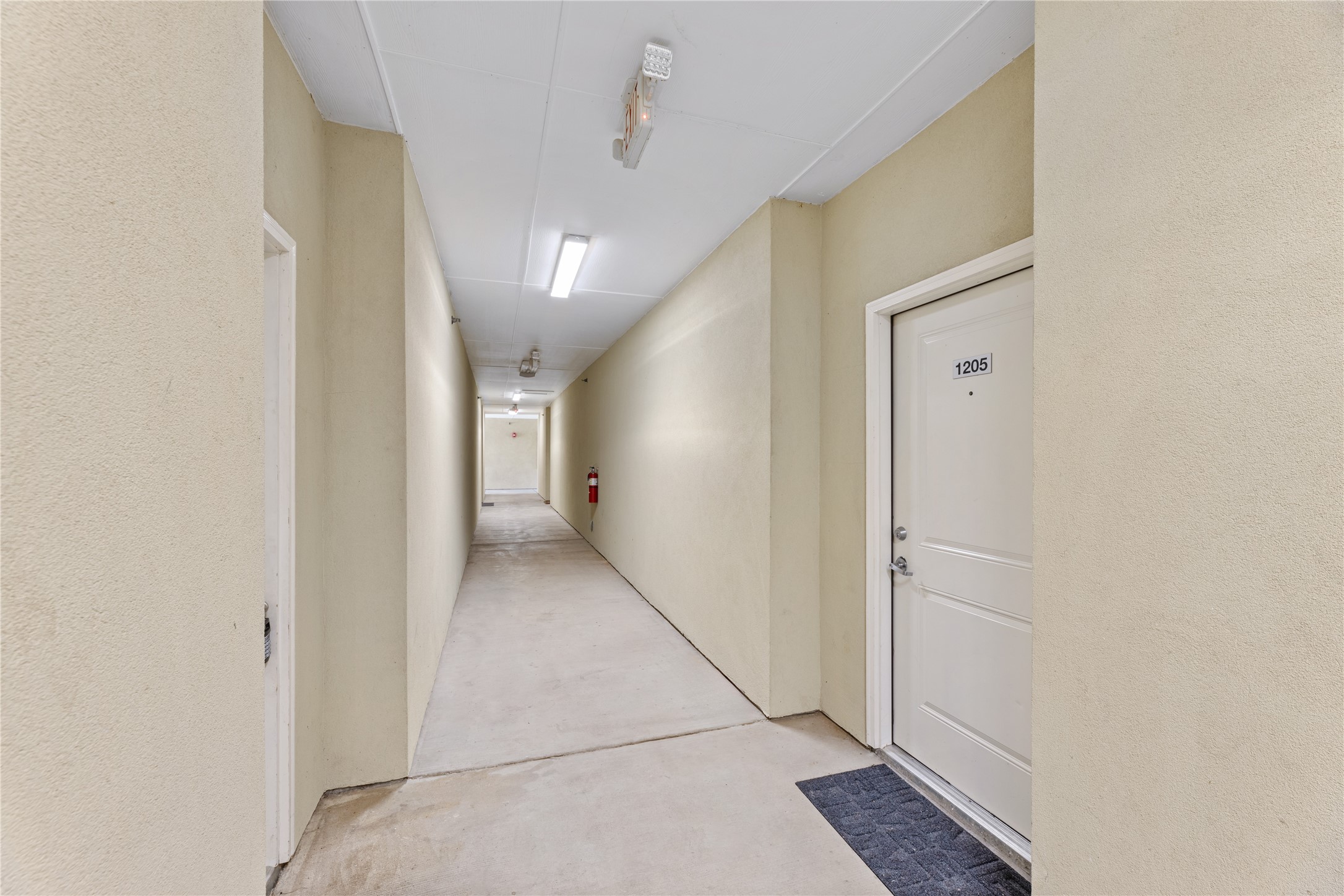 13609 W Pinnacle Circle Fort Worth TX 76040