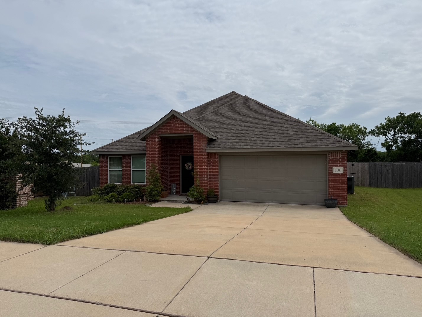 100 W North Creek Drive Sherman TX 75092
