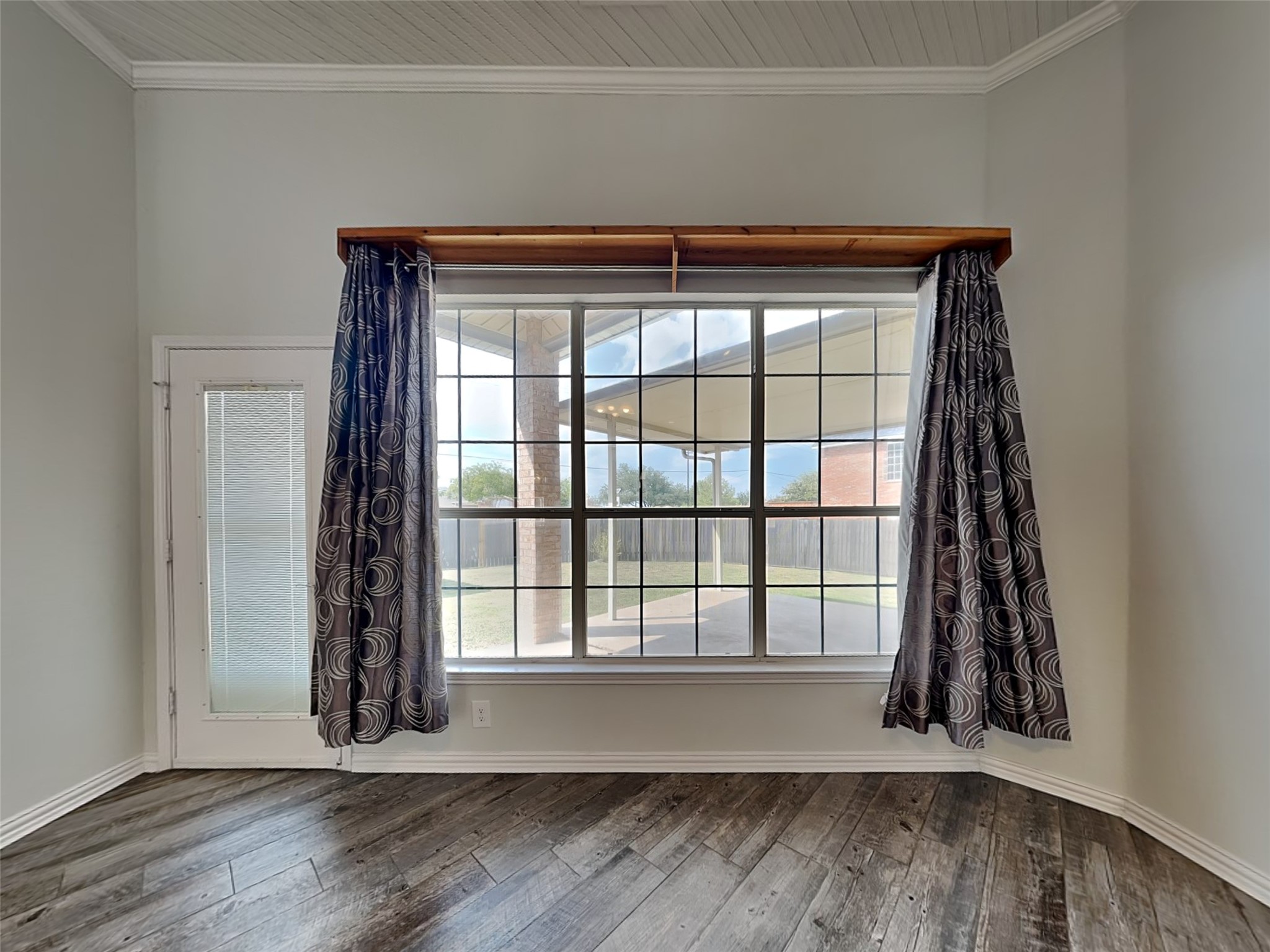 7513 Silverthorn Drive Rowlett TX 75089