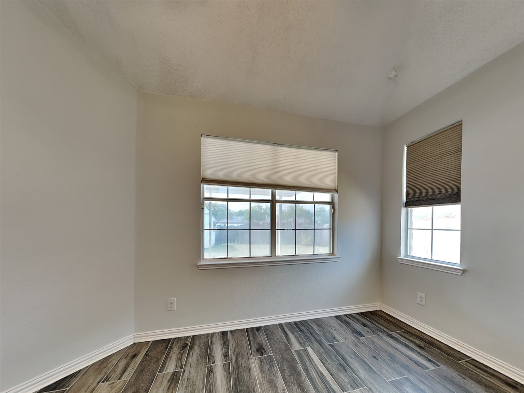 7513 Silverthorn Drive Rowlett TX 75089