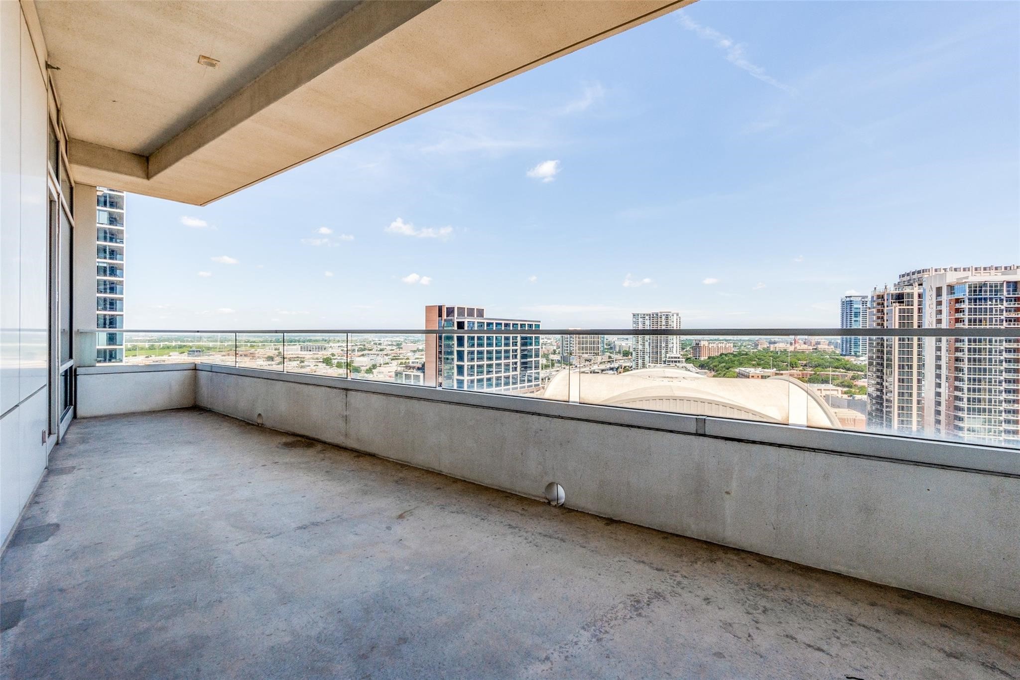 2430 Victory Park Lane Dallas TX 75219