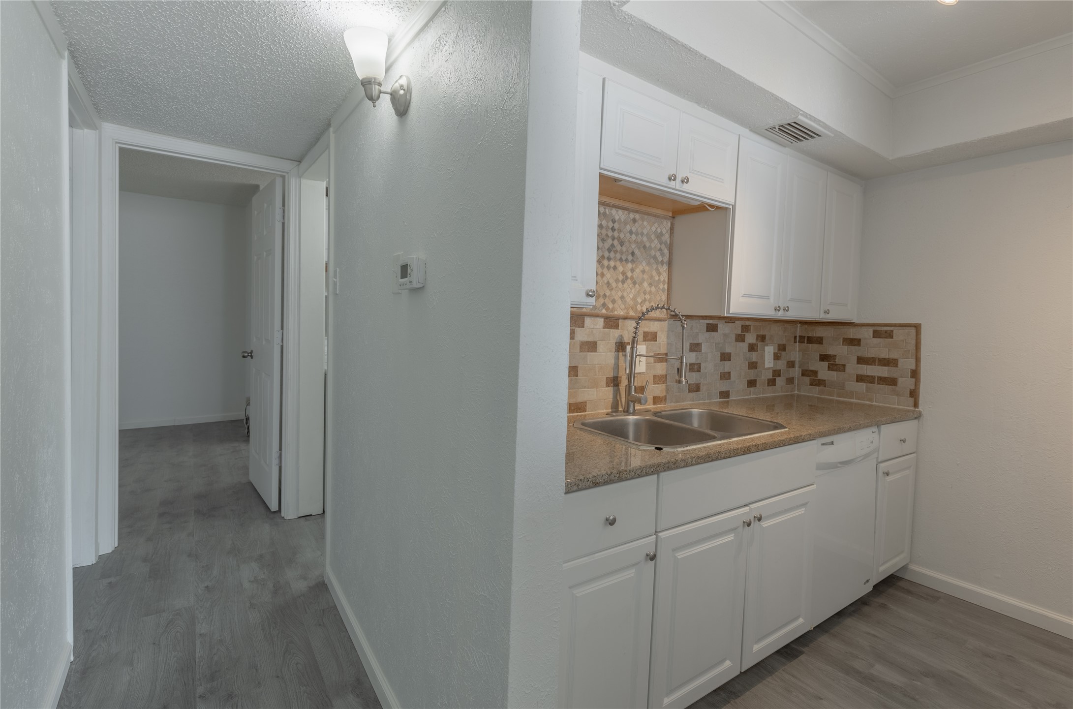 709 Arrowhead Circle Garland TX 75043