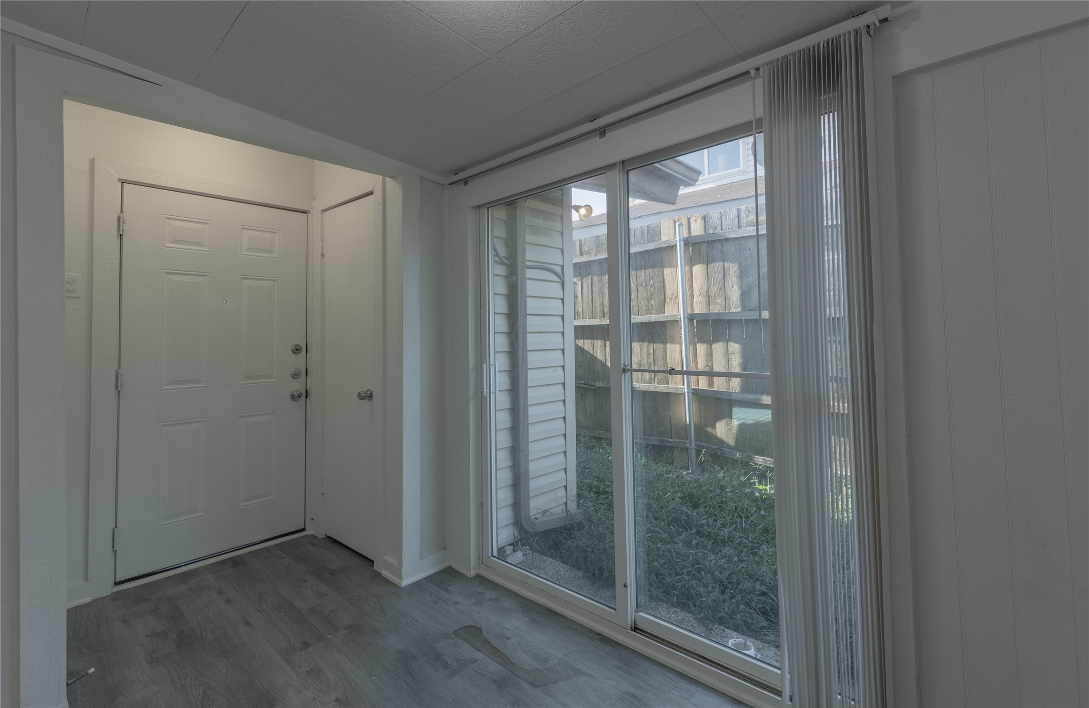 709 Arrowhead Circle Garland TX 75043