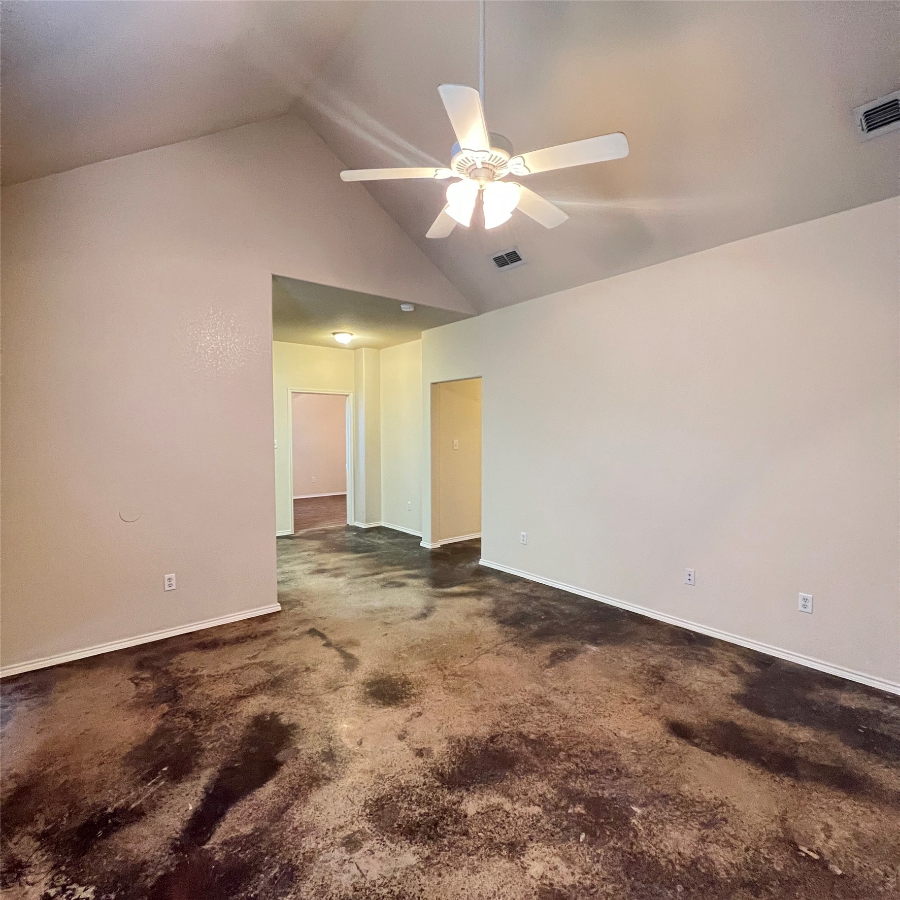 102 Lindas Creek Lane Weatherford TX 76088