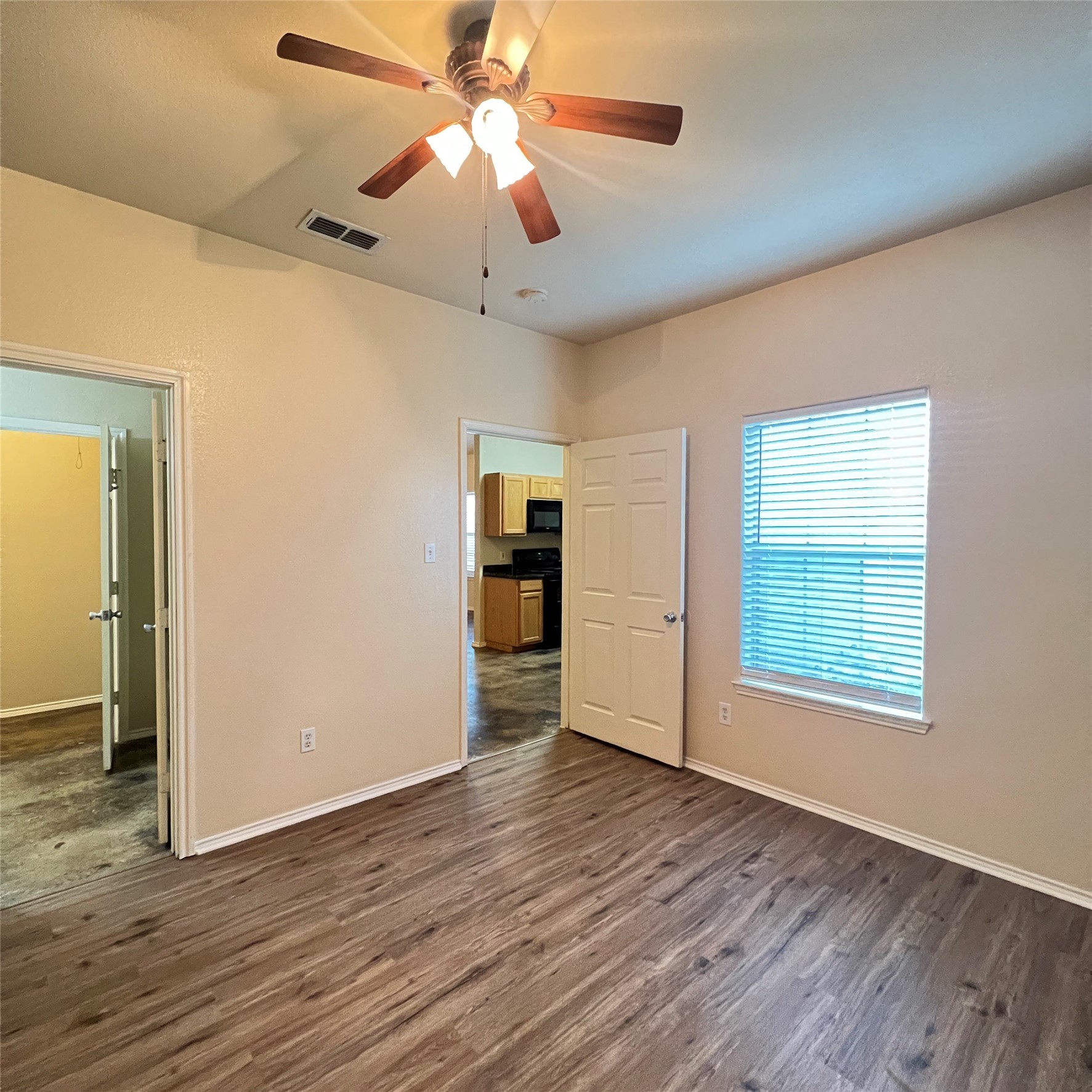 102 Lindas Creek Lane Weatherford TX 76088