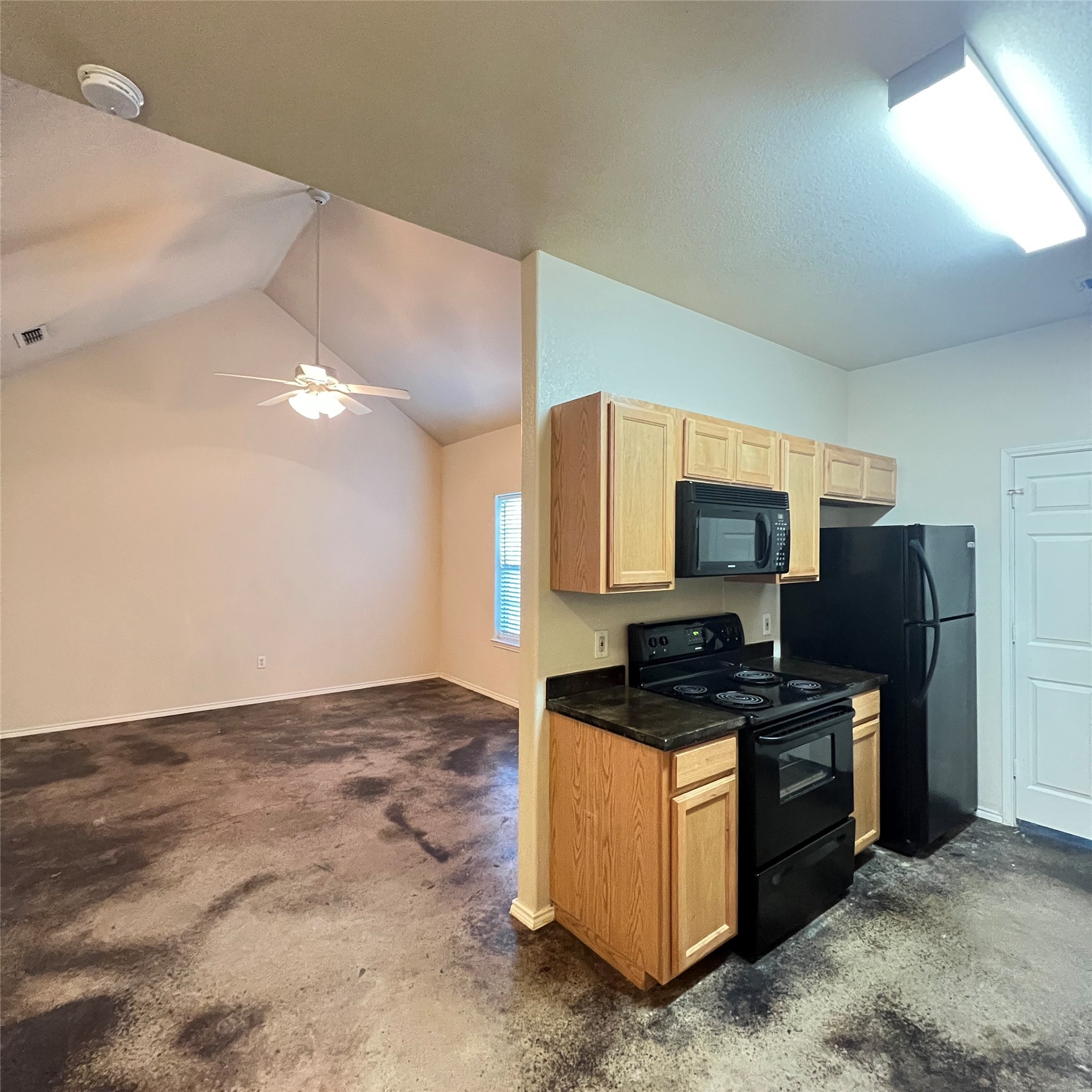 102 Lindas Creek Lane Weatherford TX 76088