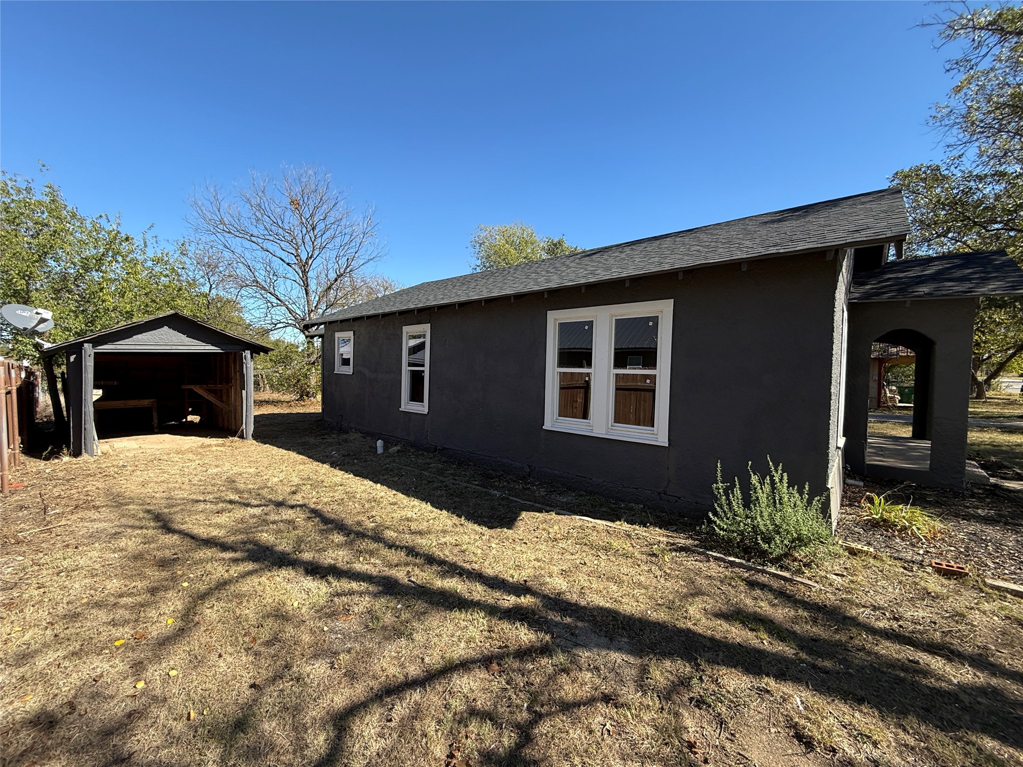 705 E 9th Street Coleman TX 76834