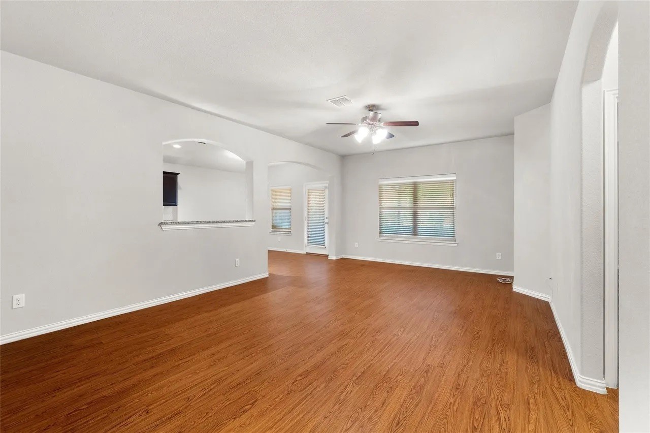 2905 Pacifico Way Fort Worth TX 76111