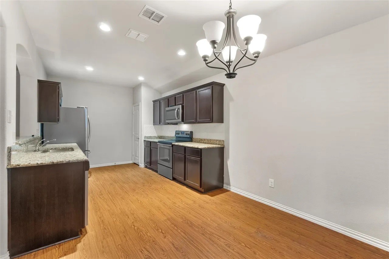 2905 Pacifico Way Fort Worth TX 76111
