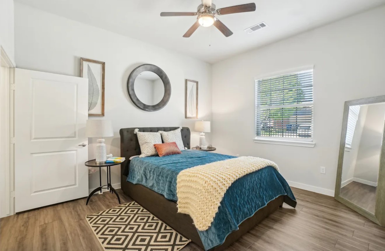 8200 Clarksprings Drive Dallas TX 75236