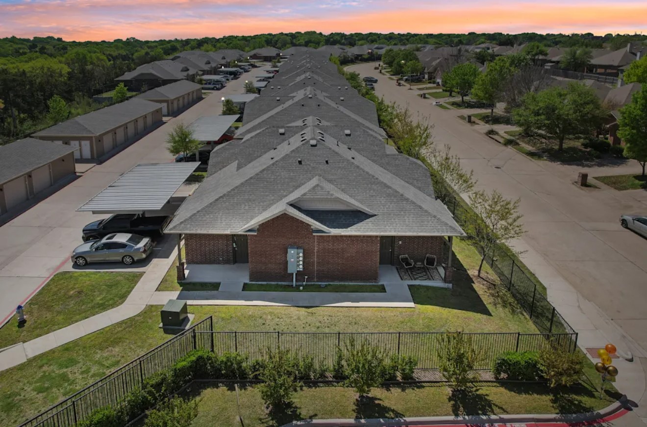8200 Clarksprings Drive Dallas TX 75236