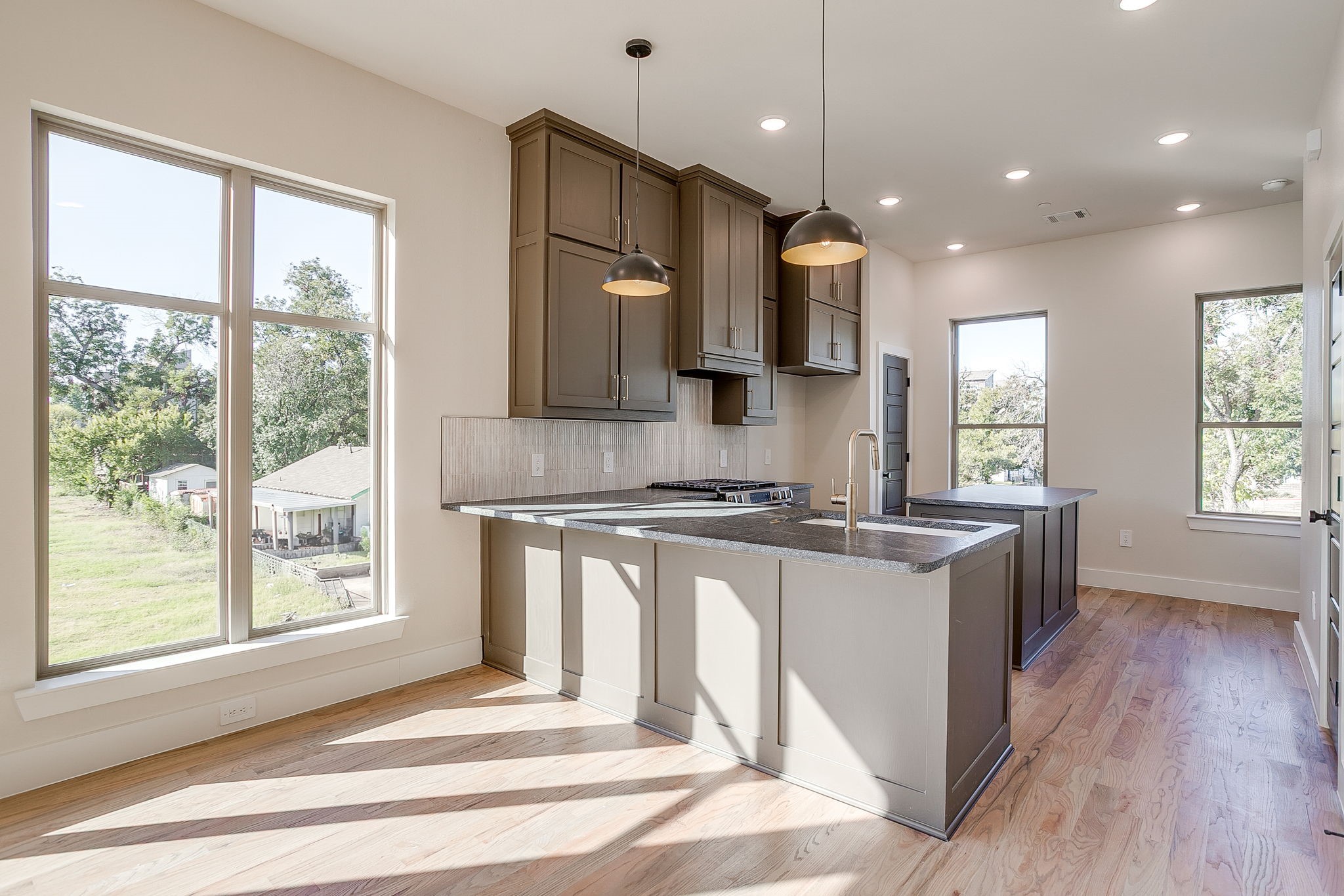 2820 Weisenberger Street Fort Worth TX 76107