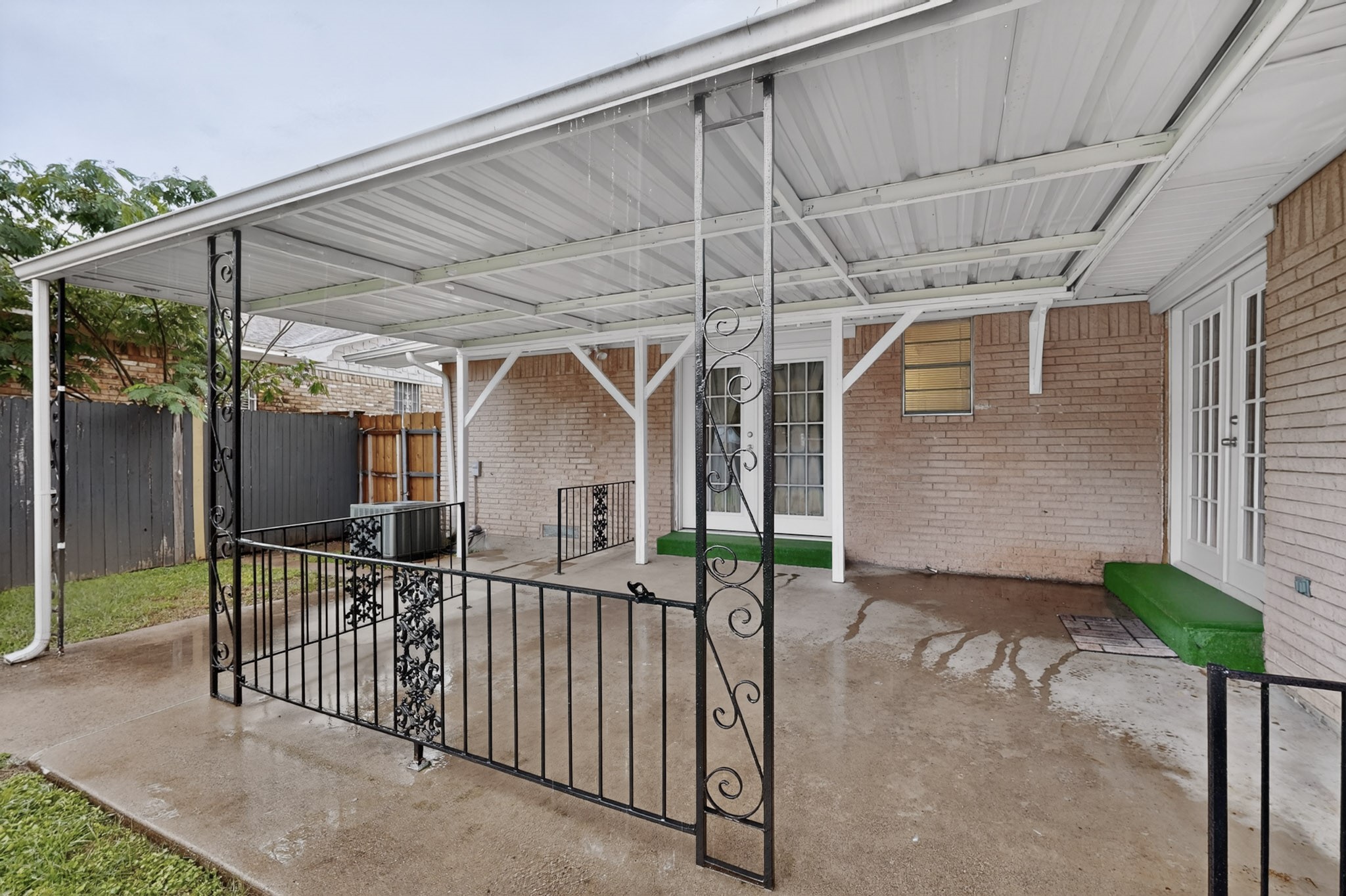 2522 Pinebluff Drive Dallas TX 75228