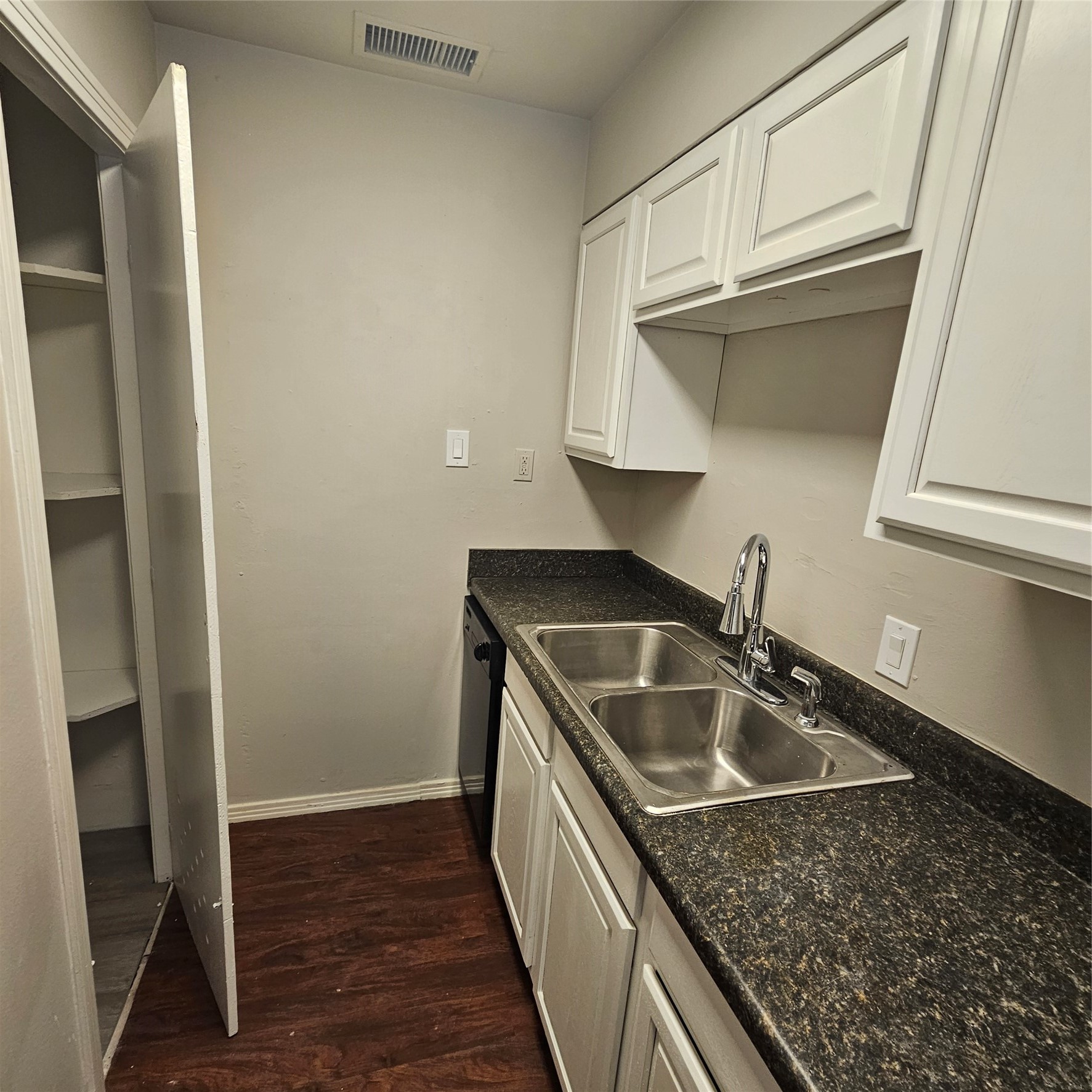 3911 Prescott Avenue Dallas TX 75219