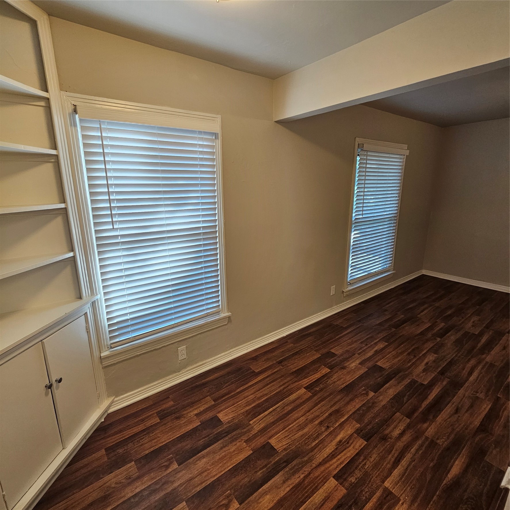3911 Prescott Avenue Dallas TX 75219