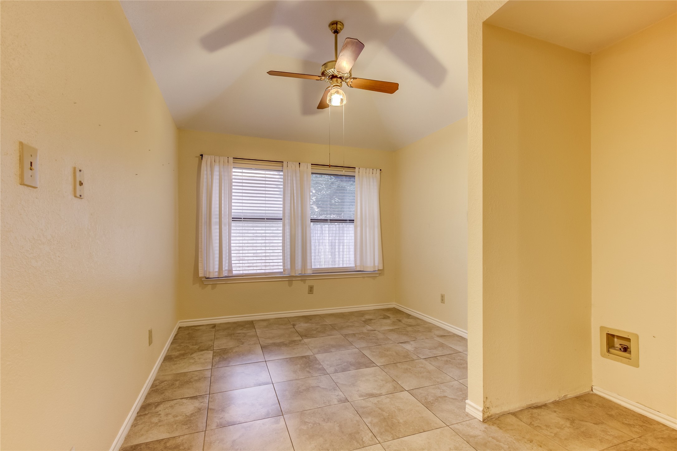 1513 Mission Ridge Trail Carrollton TX 75007