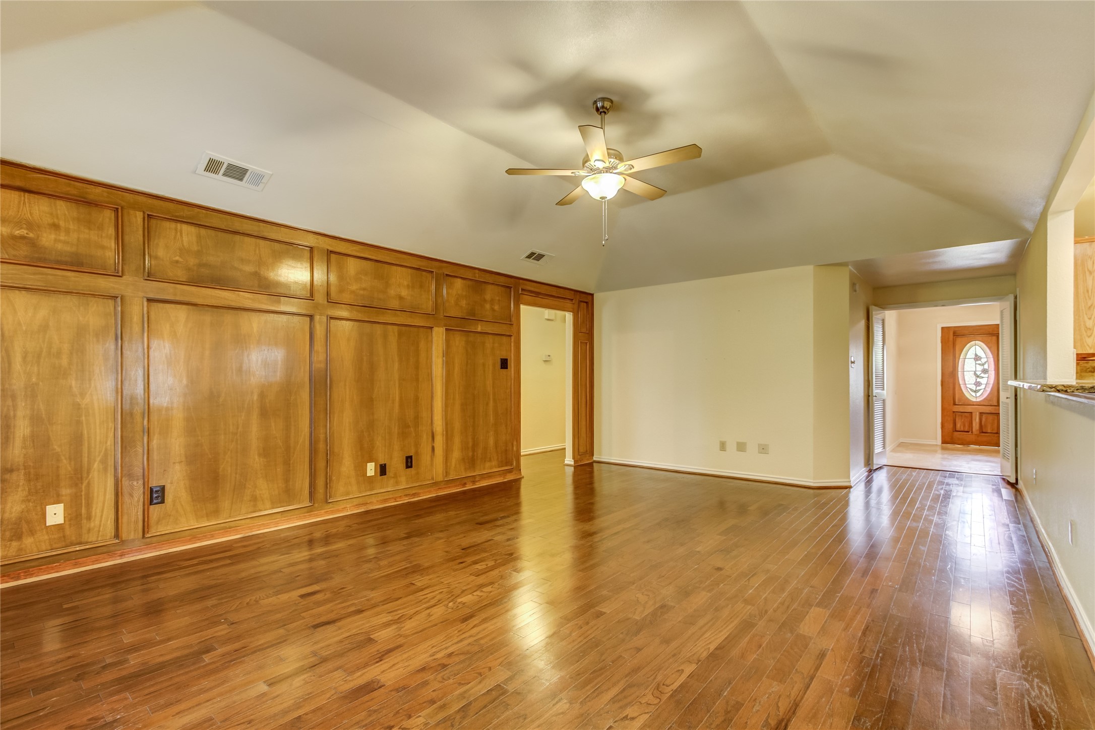 1513 Mission Ridge Trail Carrollton TX 75007