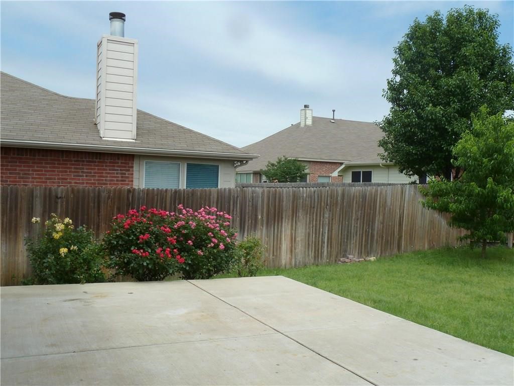 324 Highland Glen Wylie TX 75098