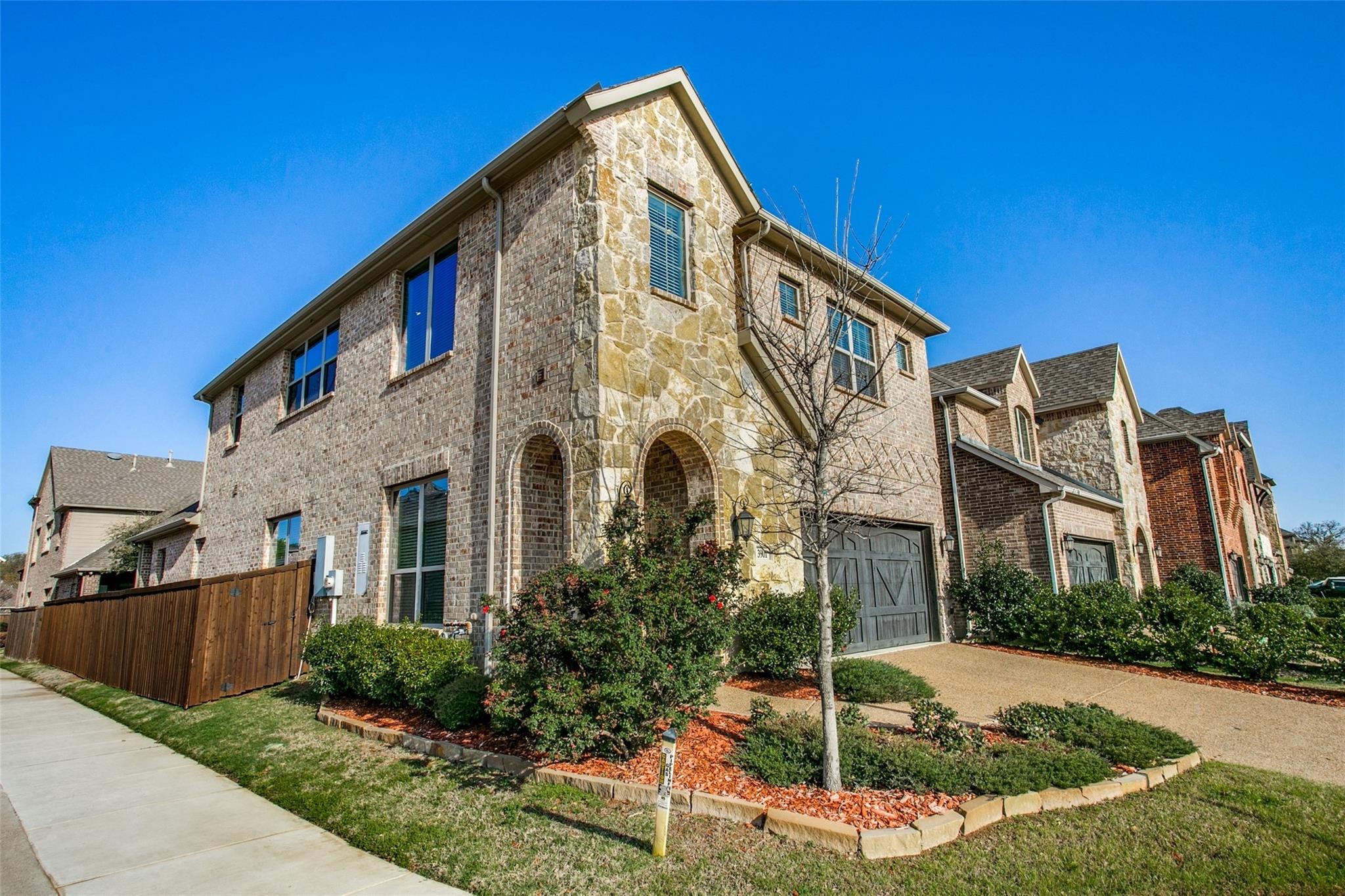 3901 Bentley Drive Bedford TX 76021