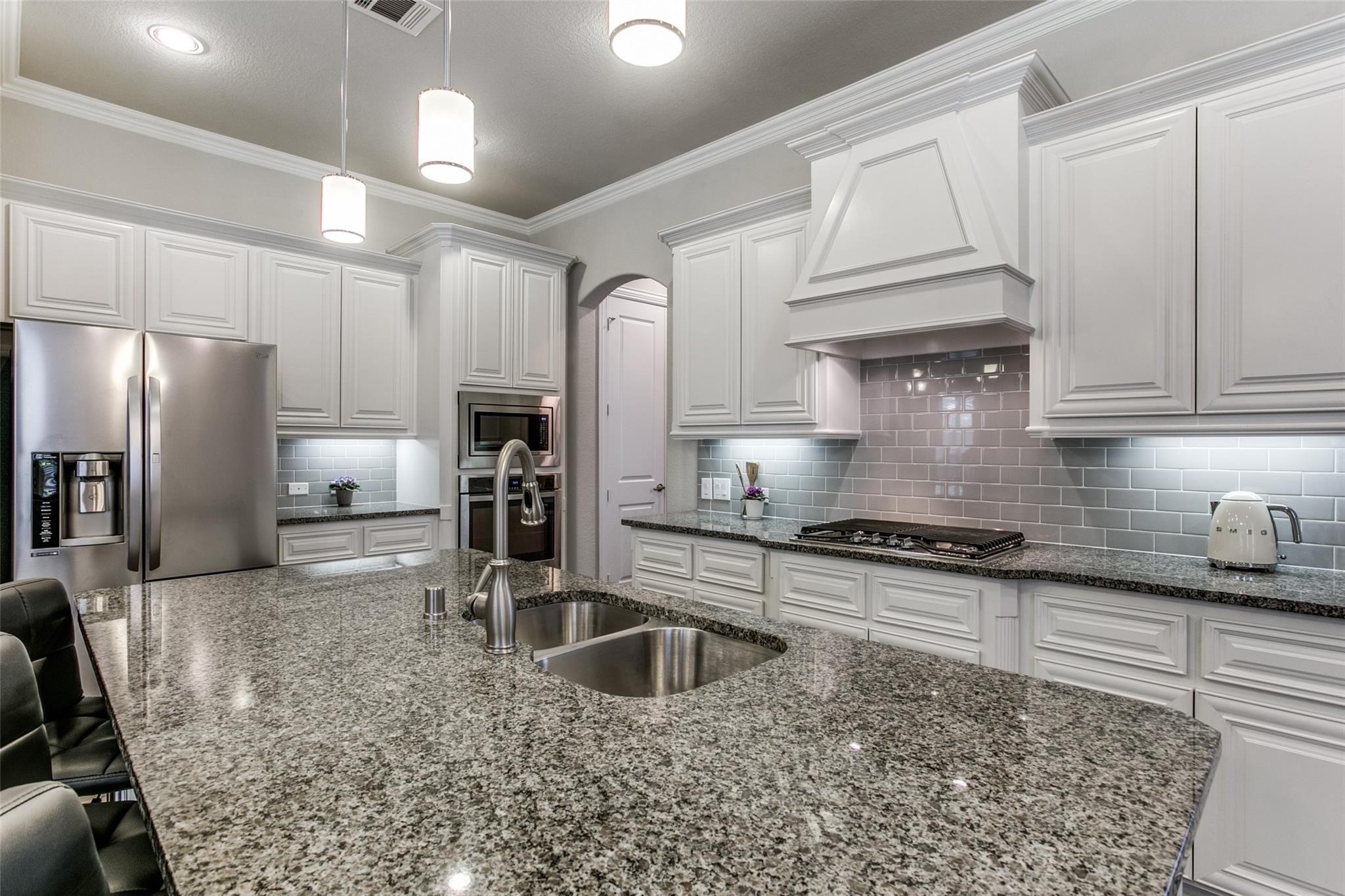 3901 Bentley Drive Bedford TX 76021