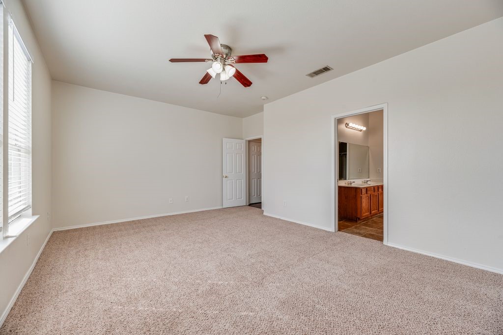817 Kentucky Derby Lane Fort Worth TX 76179