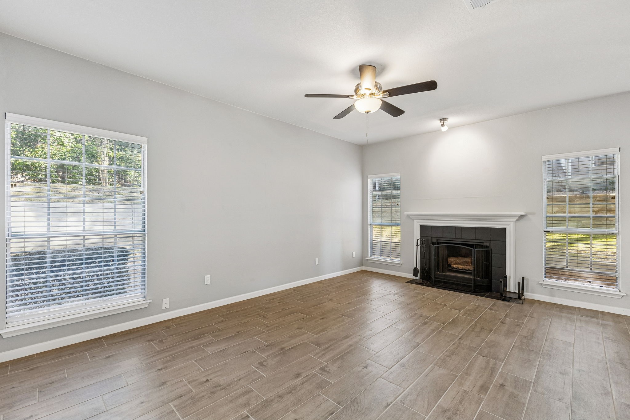8600 Coppertowne Lane Dallas TX 75243