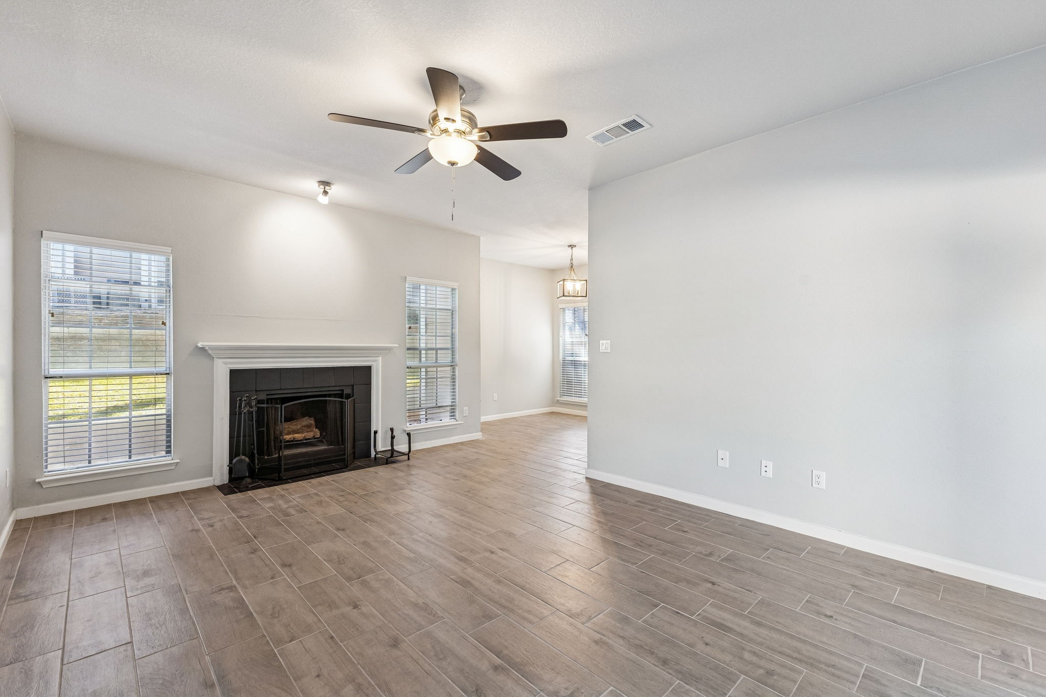 8600 Coppertowne Lane Dallas TX 75243