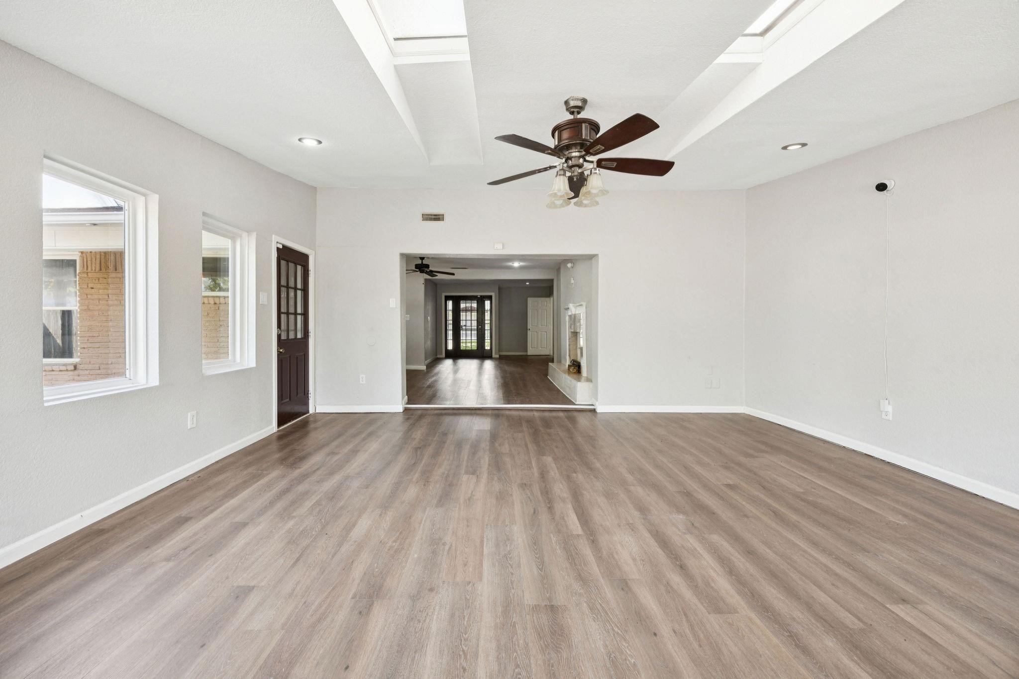 2801 Clearbrook Drive Irving TX 75062