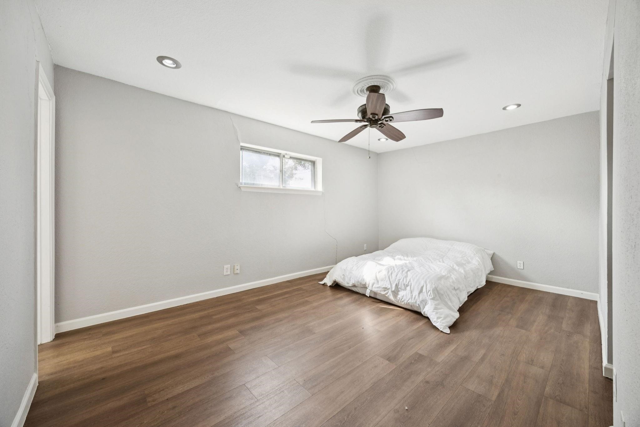2801 Clearbrook Drive Irving TX 75062