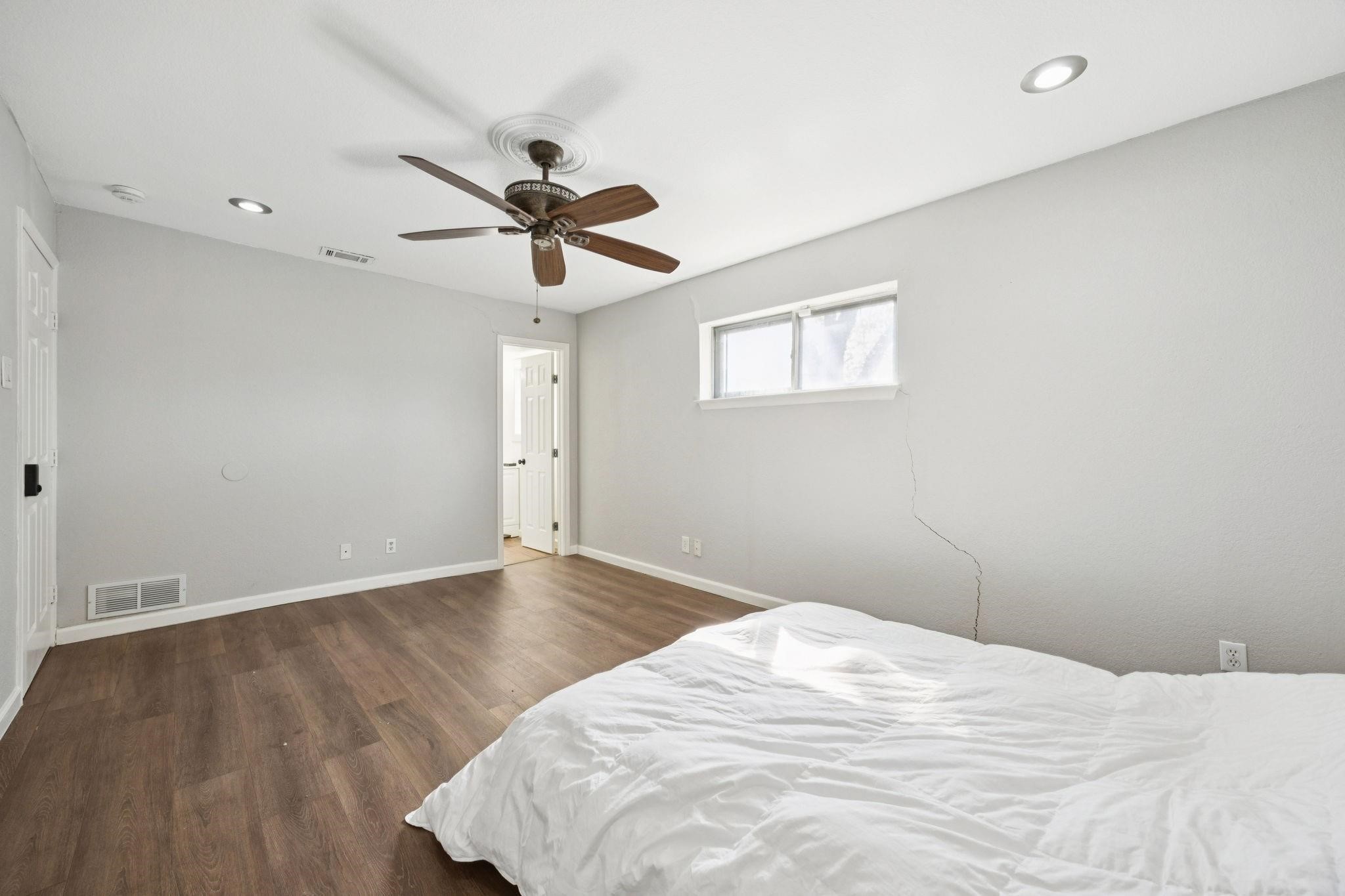 2801 Clearbrook Drive Irving TX 75062