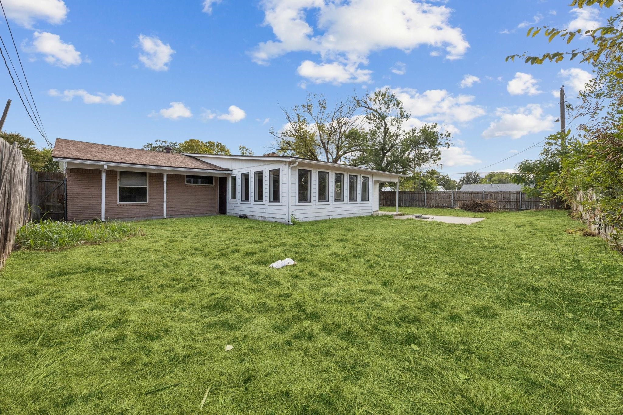 2801 Clearbrook Drive Irving TX 75062