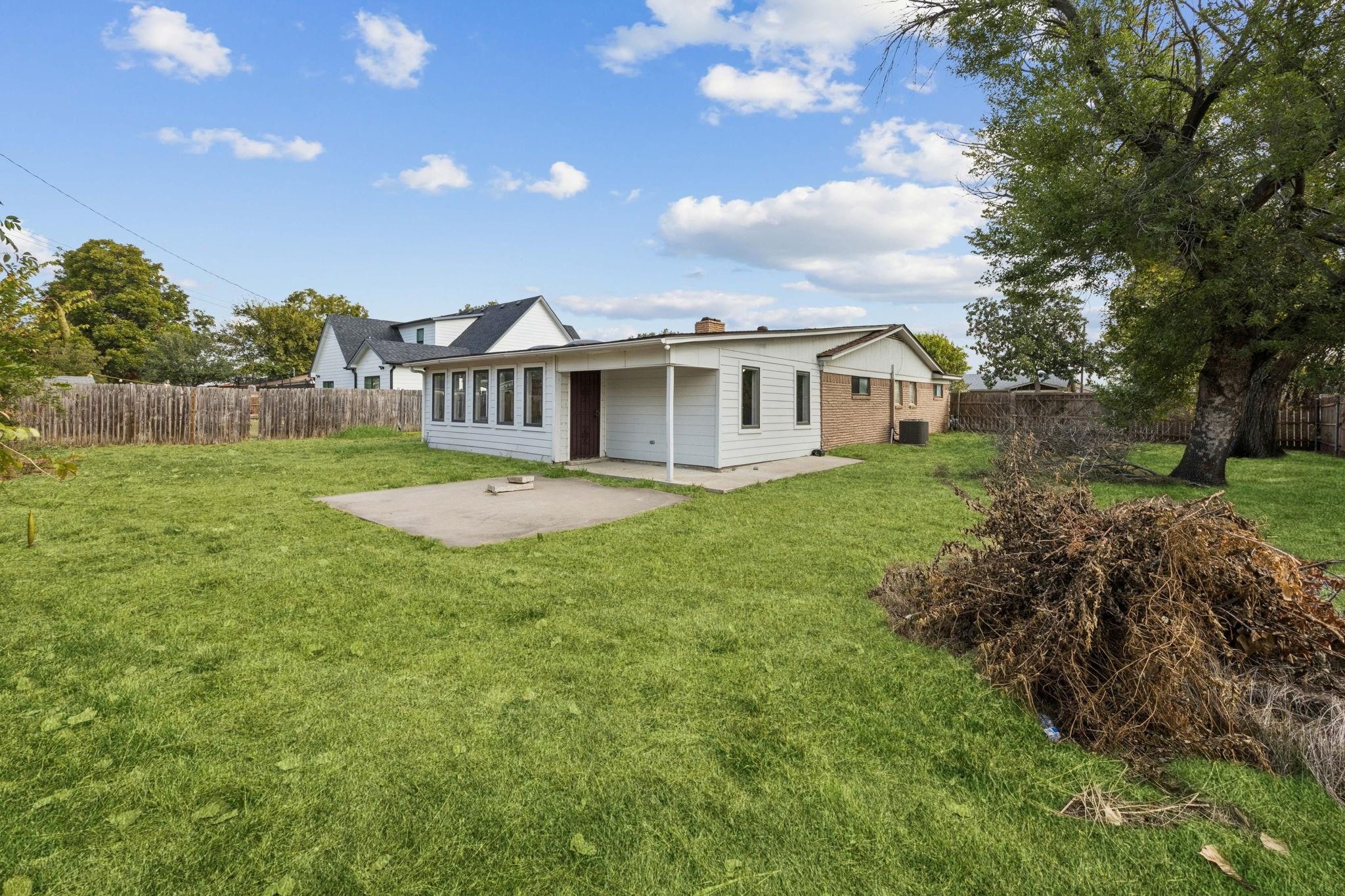2801 Clearbrook Drive Irving TX 75062