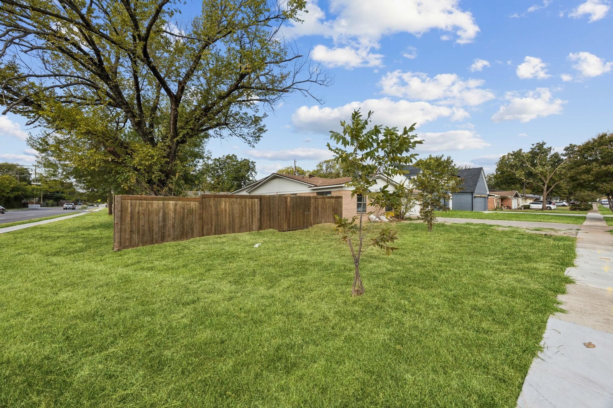 2801 Clearbrook Drive Irving TX 75062