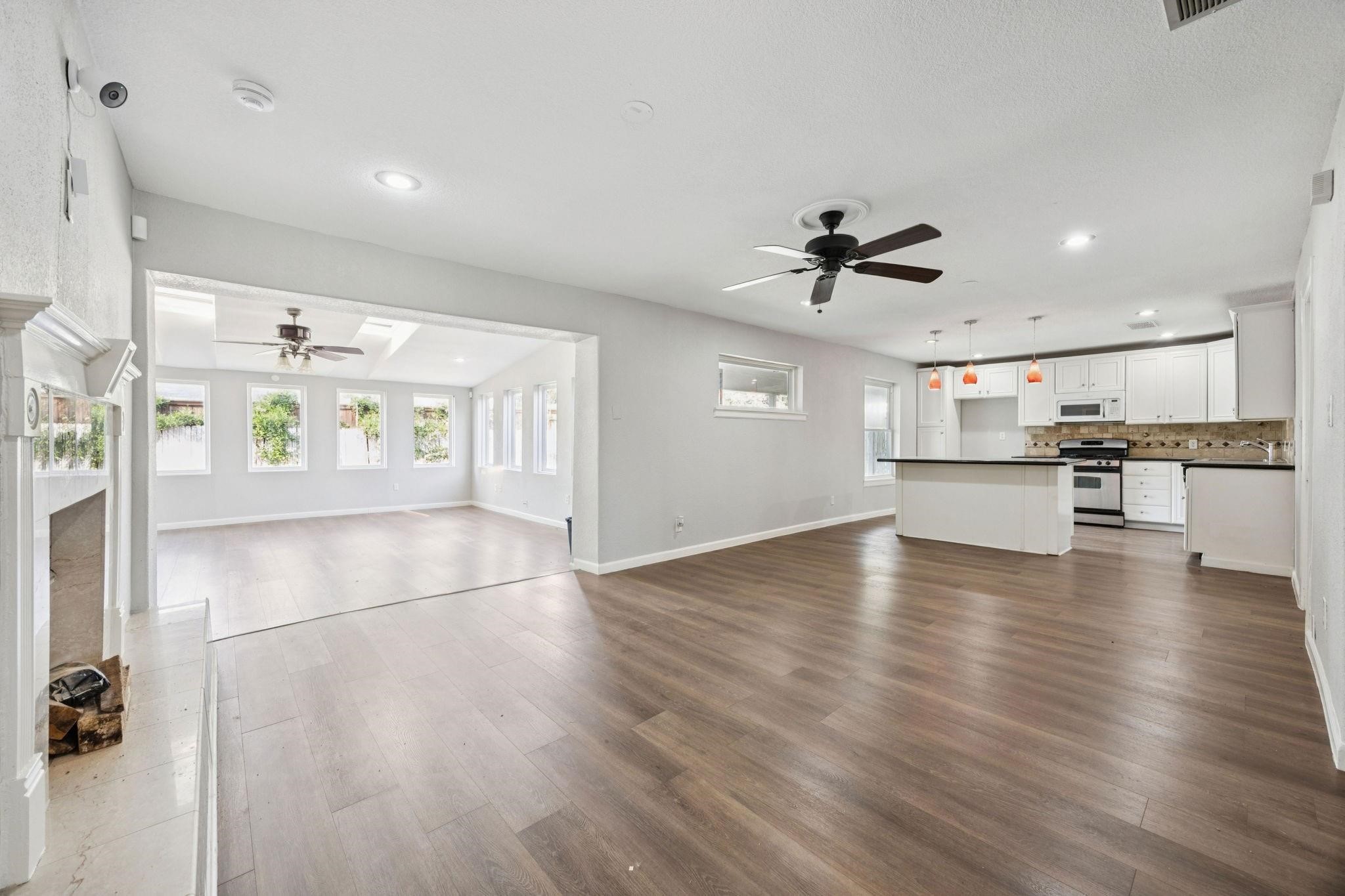 2801 Clearbrook Drive Irving TX 75062