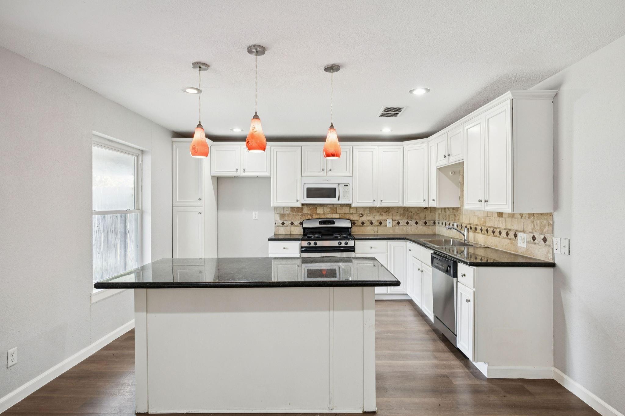 2801 Clearbrook Drive Irving TX 75062