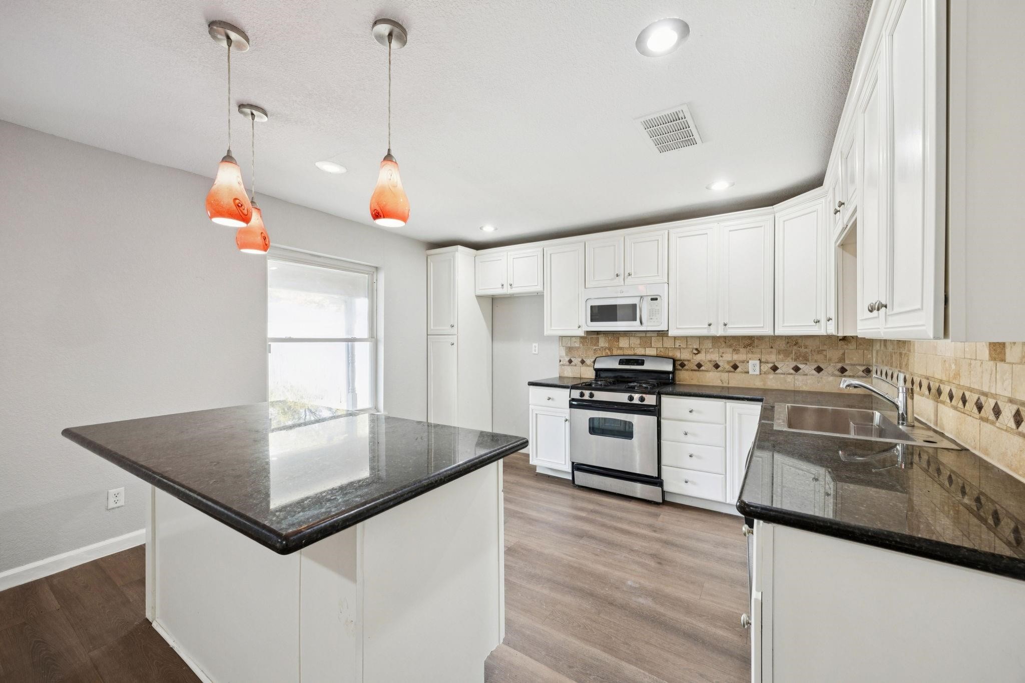 2801 Clearbrook Drive Irving TX 75062