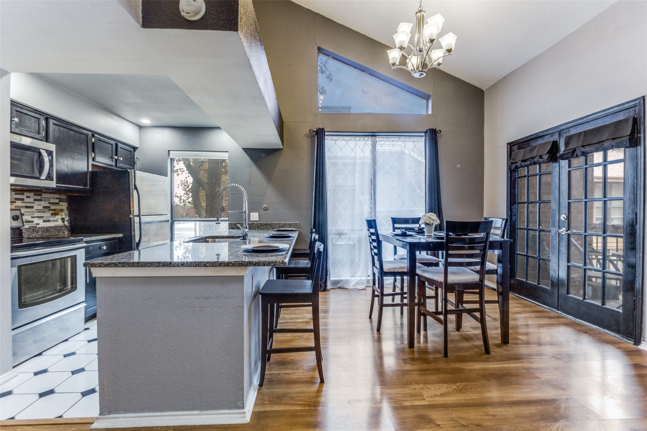 5750 Phoenix Drive Dallas TX 75231