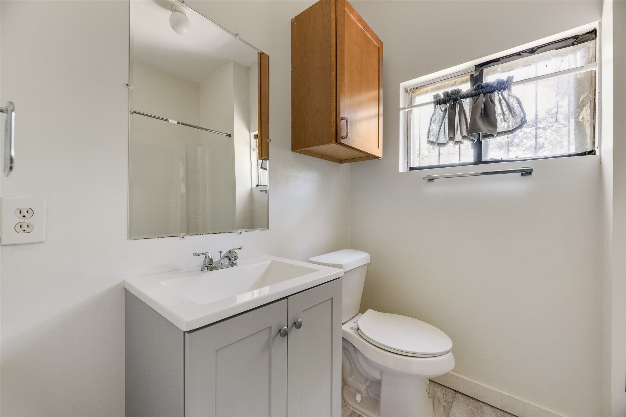 1327 E Baltimore Avenue Fort Worth TX 76104