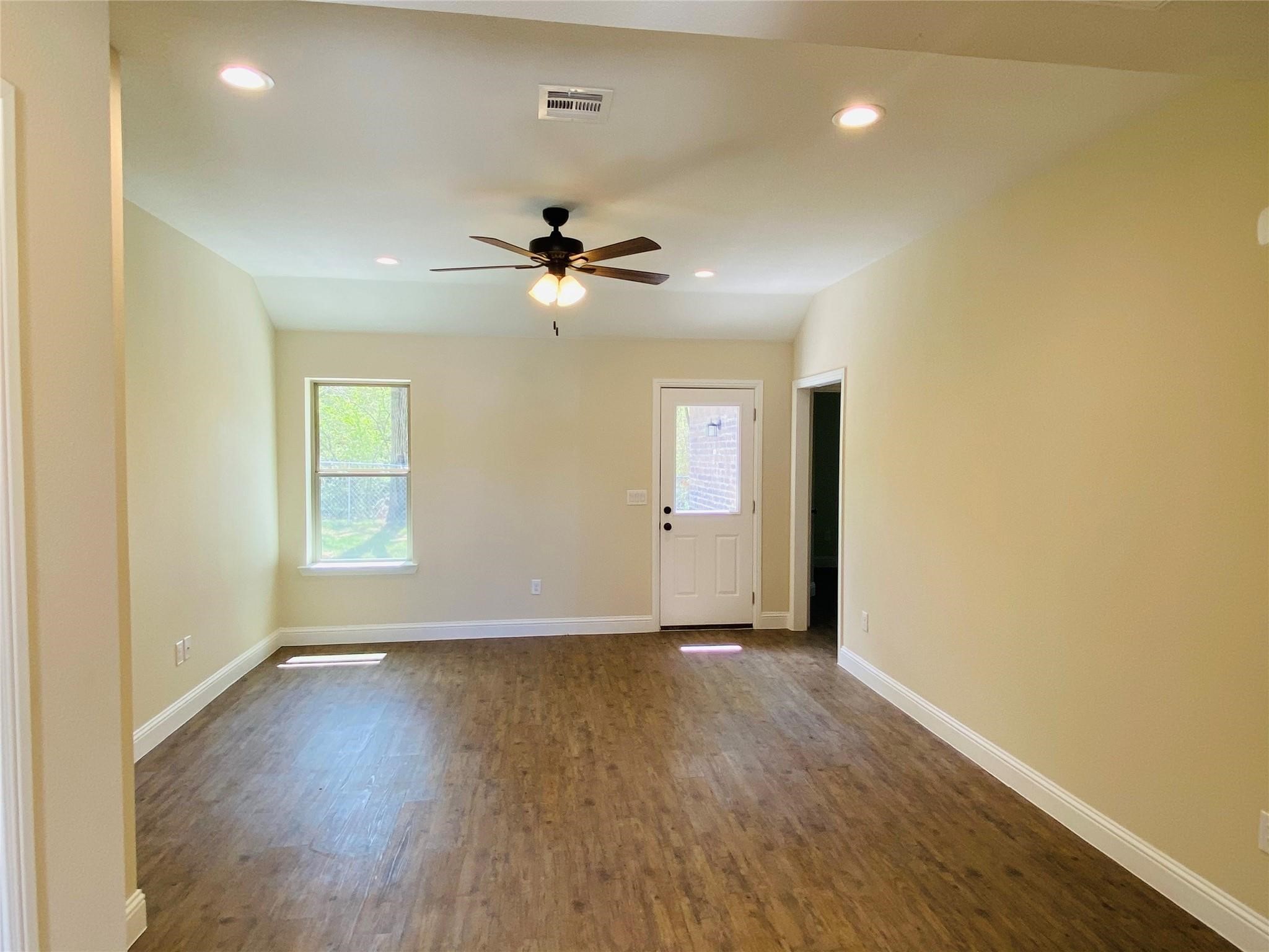 312 W Heron Street Denison TX 75020