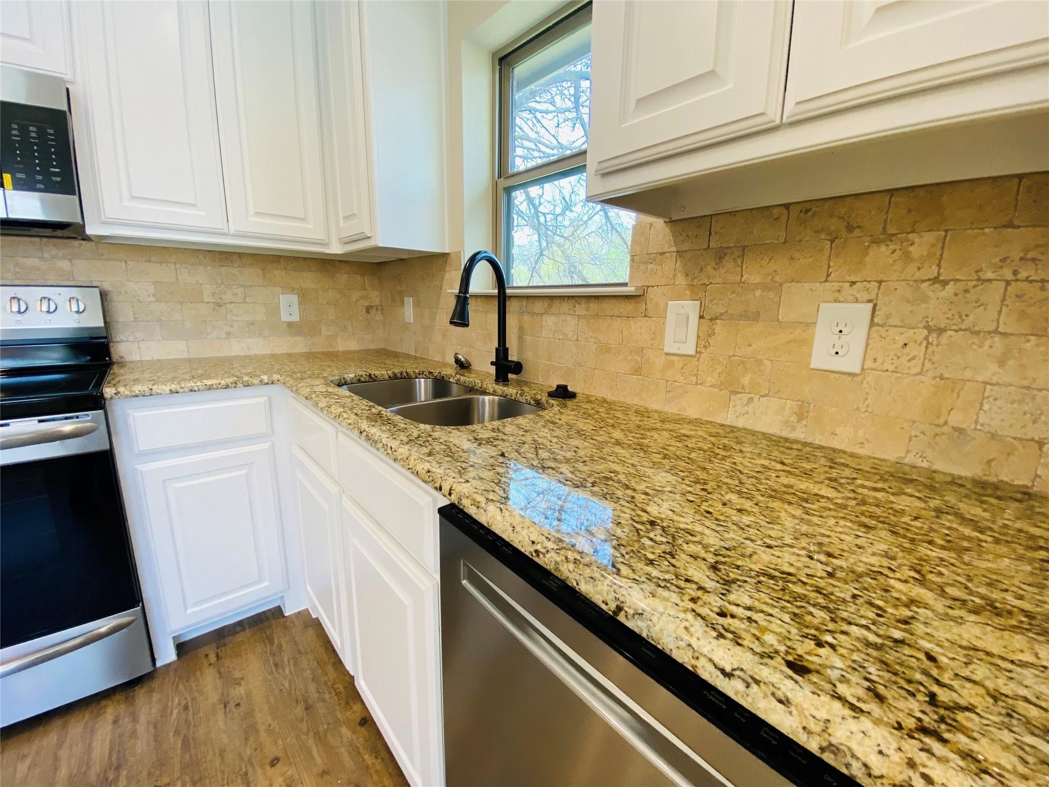 312 W Heron Street Denison TX 75020