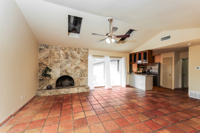 813 Hudson Drive Garland TX 75043