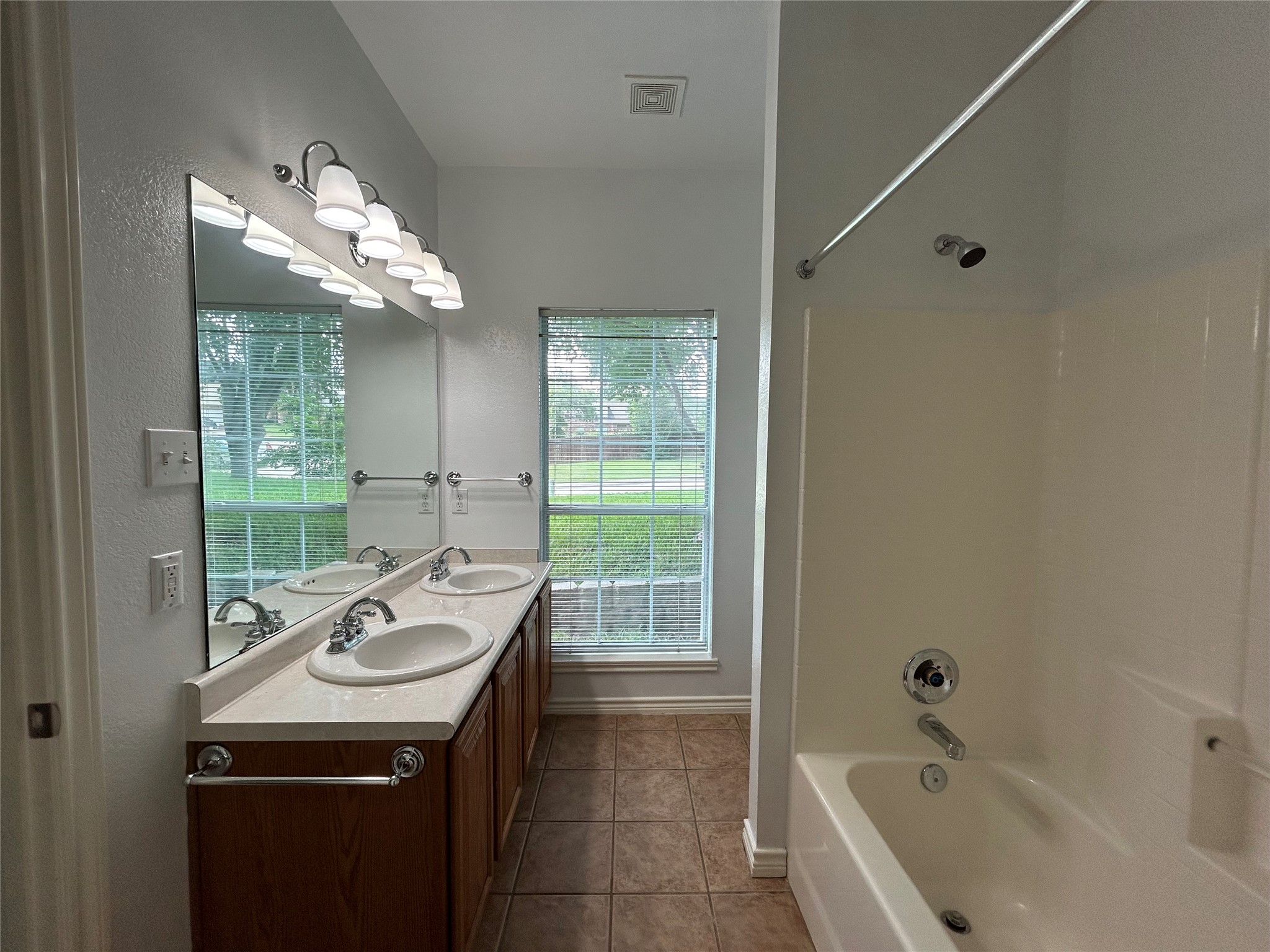 921 Cedar Ridge Drive Desoto TX 75115