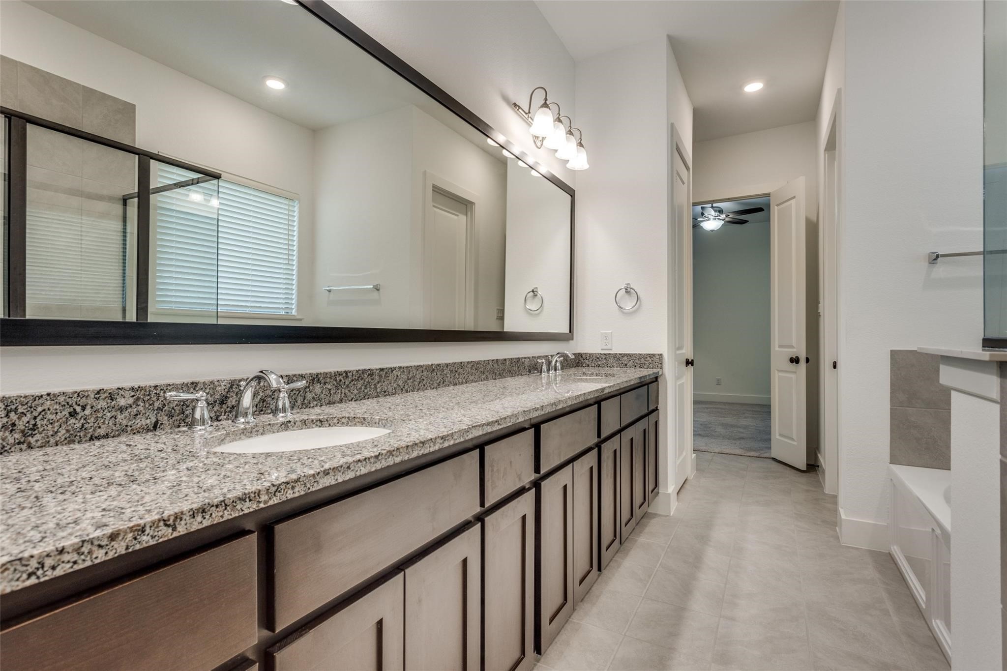 5411 Grand Avenue Sachse TX 75048