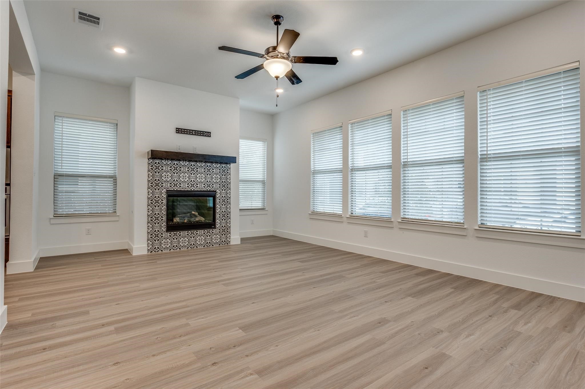 5411 Grand Avenue Sachse TX 75048