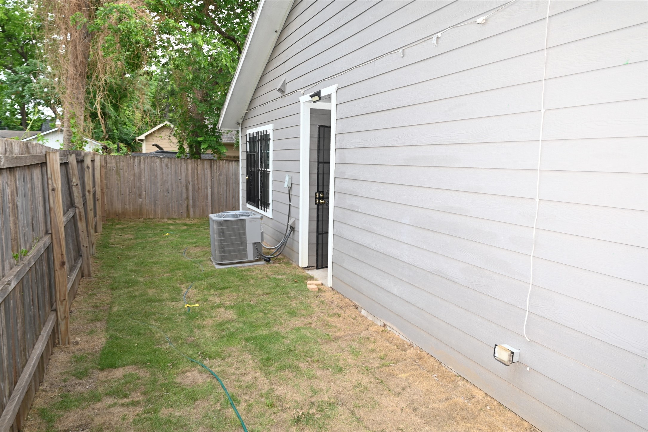 3226 Navaro Street Dallas TX 75212