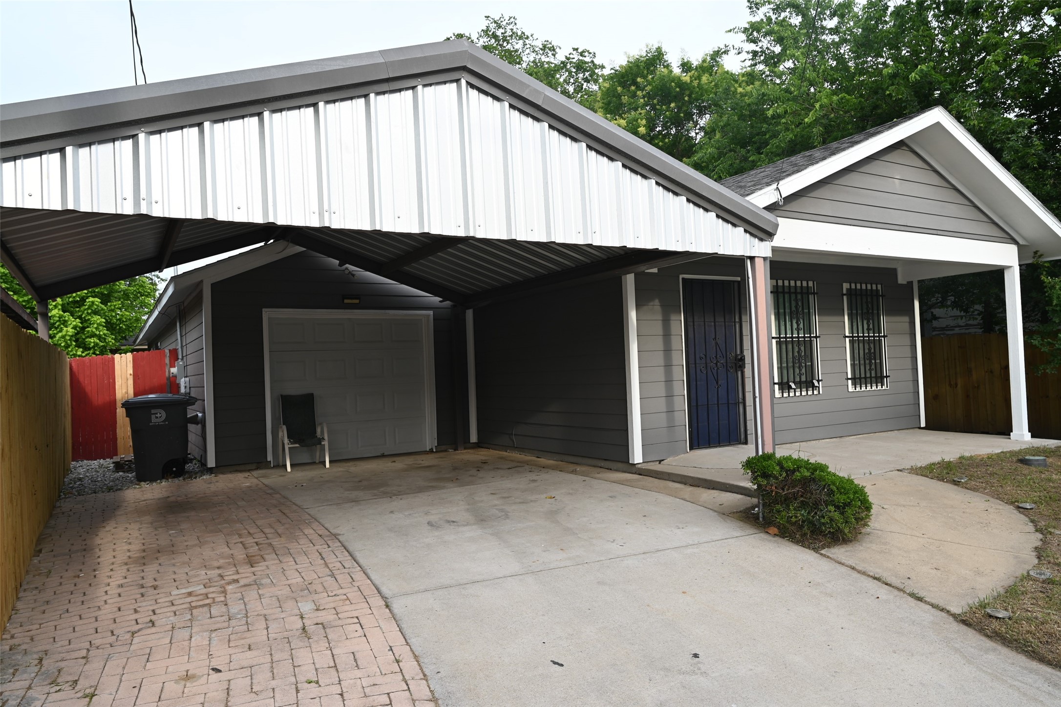 3226 Navaro Street Dallas TX 75212