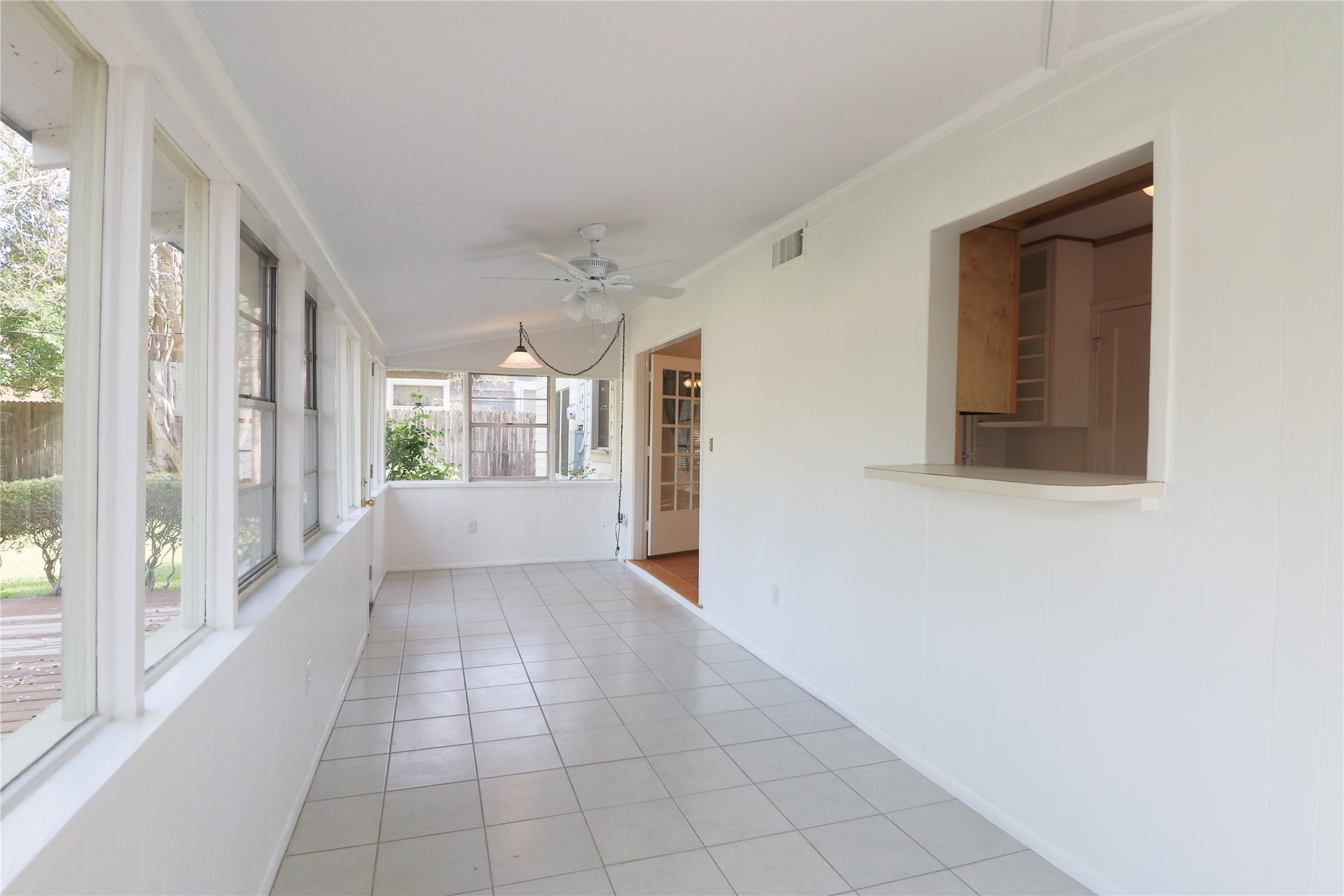 704 N Bailey Avenue Fort Worth TX 76107