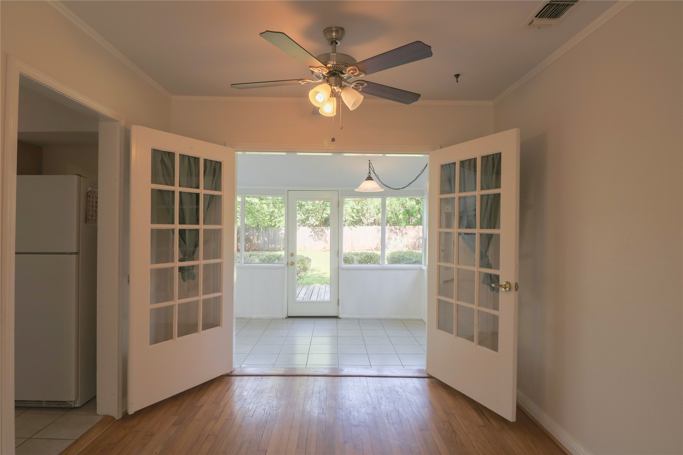 704 N Bailey Avenue Fort Worth TX 76107