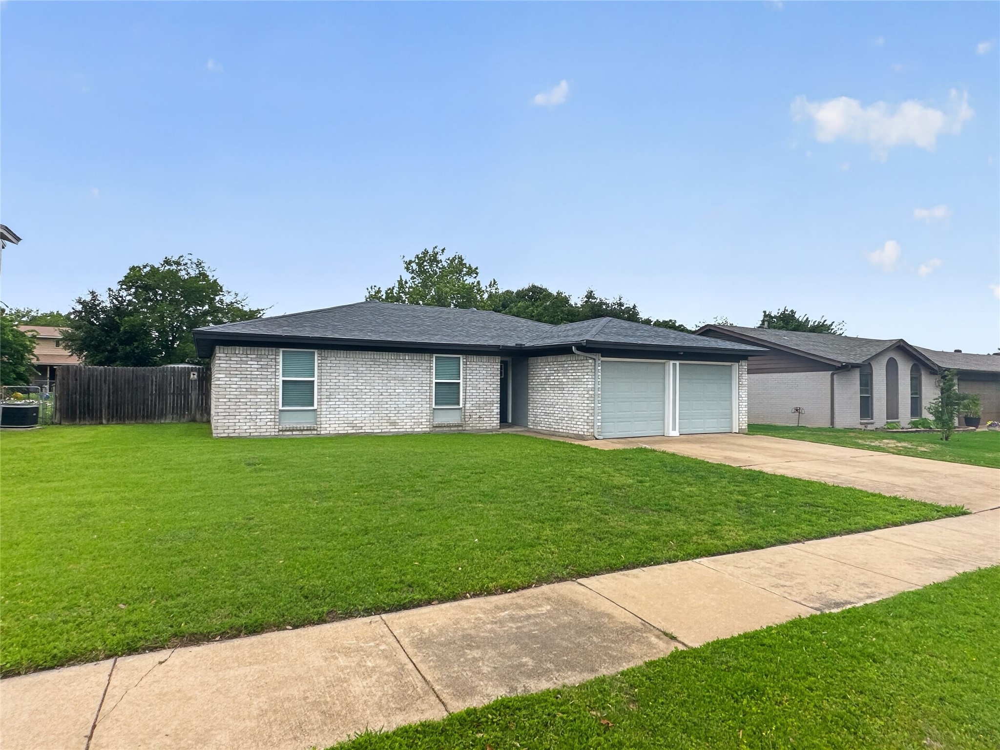 109 N Heights Drive Crowley TX 76036